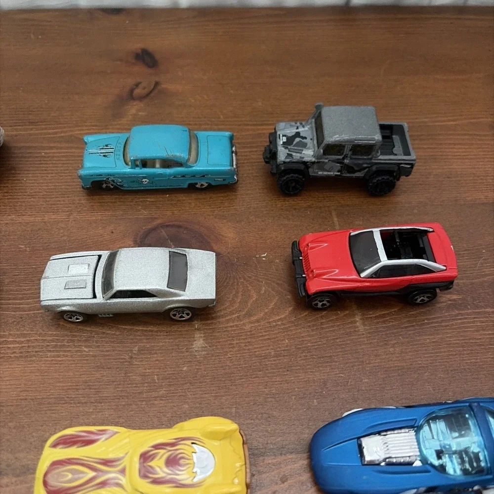 Lot Of 16 Assorted Hot Wheels Diecast Cars